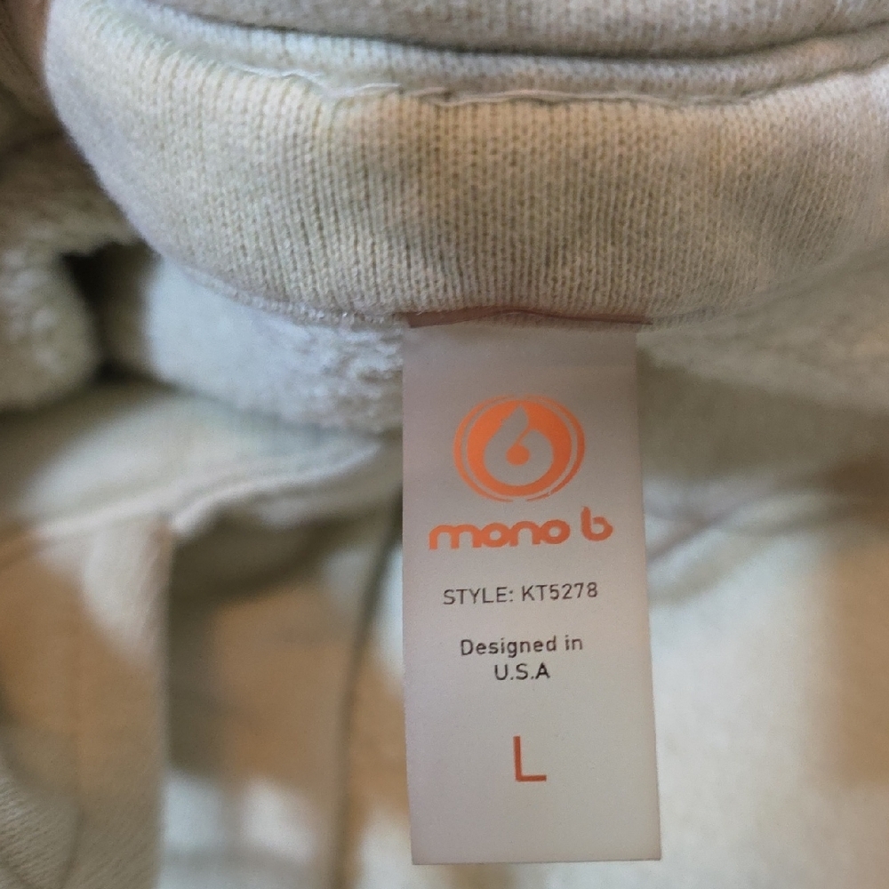 Light Sage Green Loungewear Set - Soft Pullover & Joggers - Picture 5 of 8